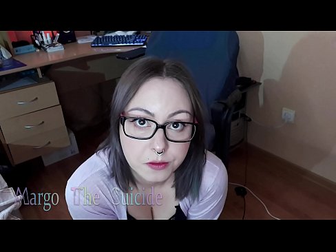 ❤️ Көз айнек тагынган сексуалдуу кыз Дилдону камерага терең соруп ❤️ Анальный видео боюнча порно ky.bestsexporno.ru ❌️❤